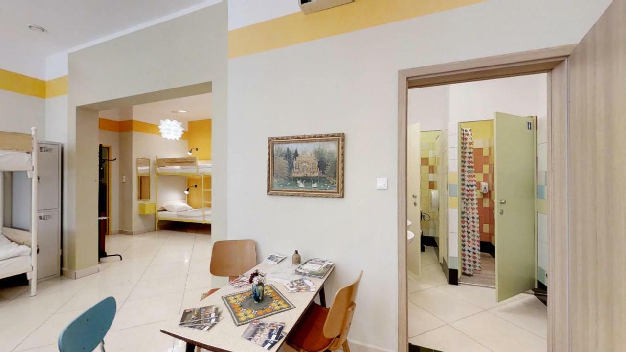 Press Hostel Warsaw Luaran gambar